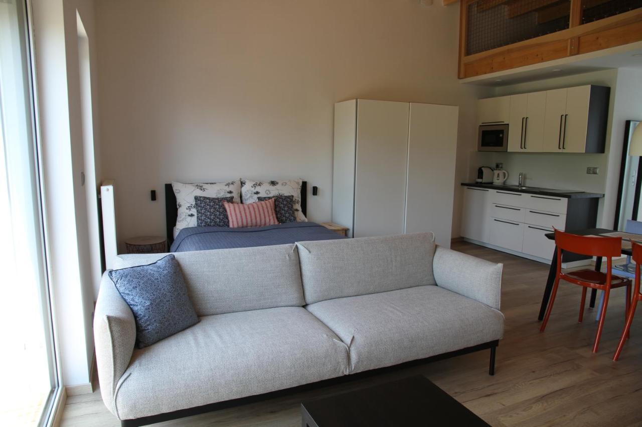 Apartmany Hluboka Nad Vltavou S Vyhledem Na Zamek Kültér fotó